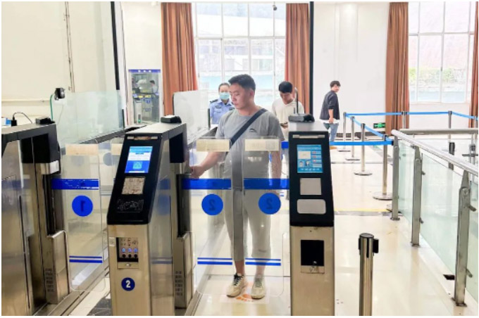 全国口岸恢复边检快捷通关 广发(中国)guangfa·官方网页版,全力做好升级、运维保障工作