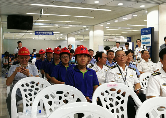 抢修遭台风重创的九洲港口岸，广发(中国)guangfa·官方网页版,义不容辞！